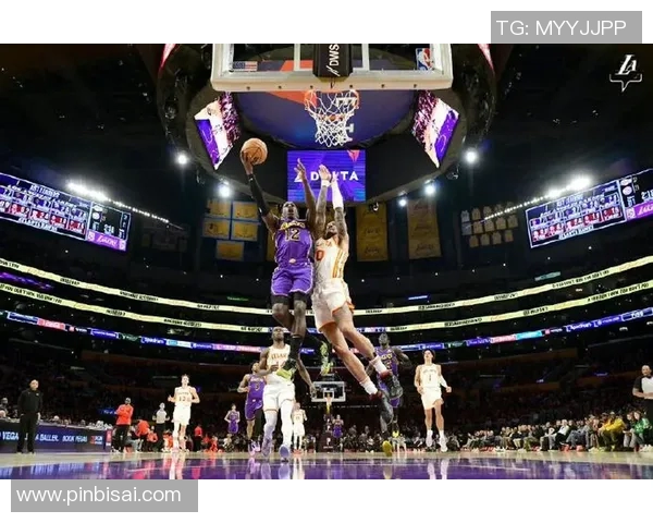 2018年NBA精彩对决老鹰队与湖人队的激烈比赛回顾与分析 2018年NBA精彩对决老鹰队与湖人队的激烈比赛回顾与分析