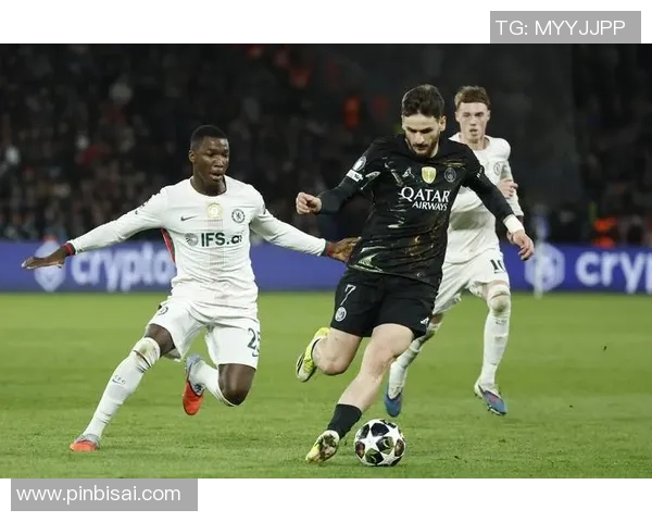 切尔西与巴黎圣日耳曼比赛裁判分析及争议判罚回顾